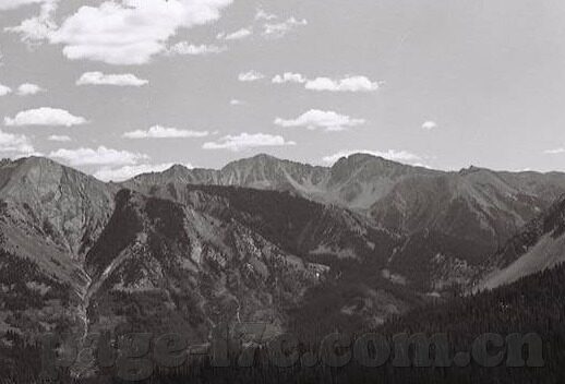 亚洲日韩精品一区二区三区-亚洲文化与艺术的多彩画卷，日韩精品的独特魅力